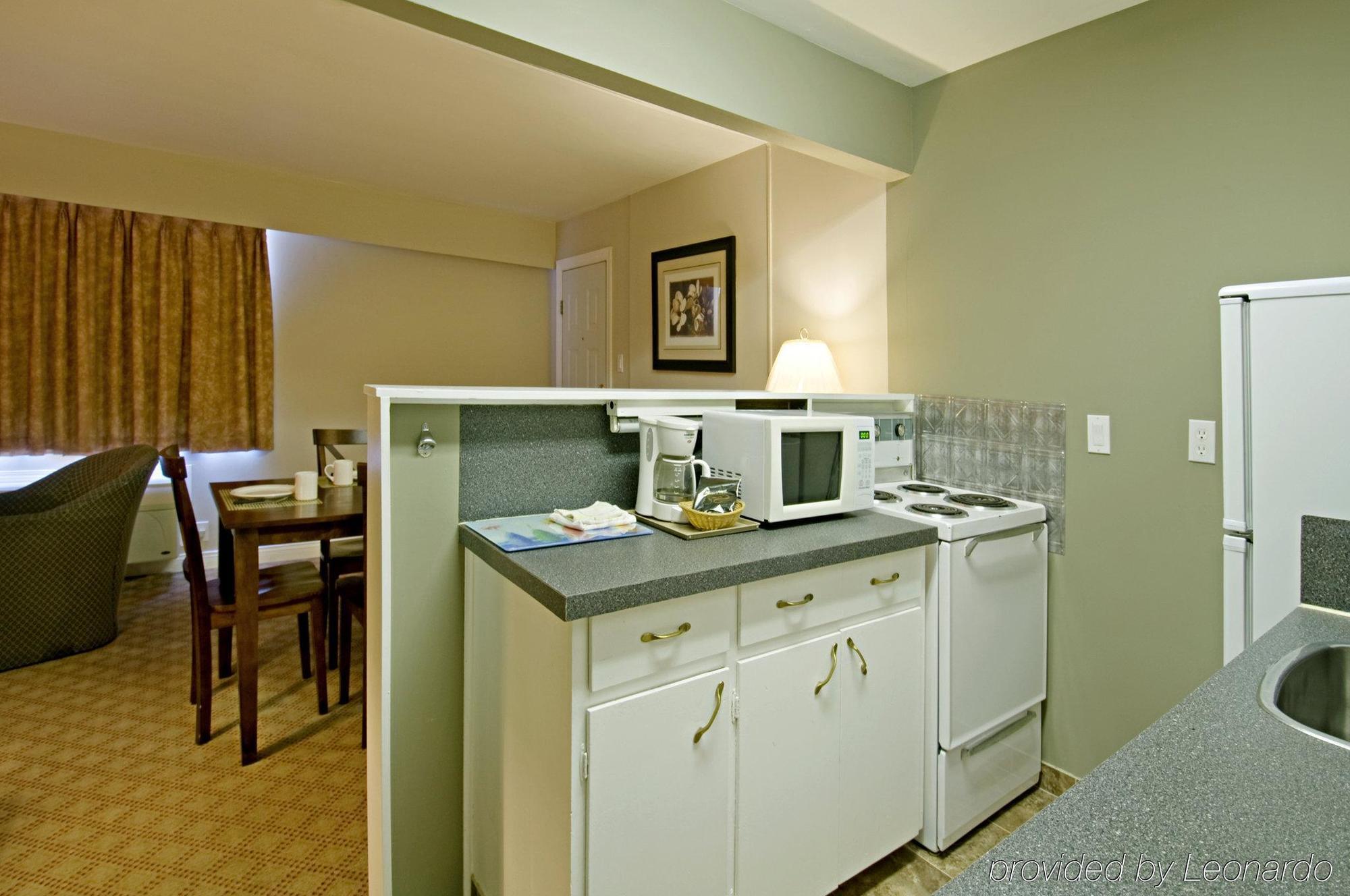 Canadas Best Value Inn-Prince George Room photo